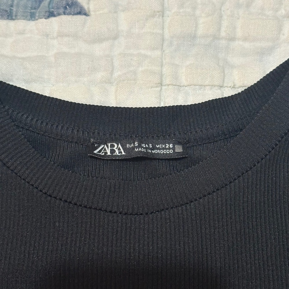 Zara Ribbed Tulle Ruffle Sleeve Top Black Small - Picture 2 of 4